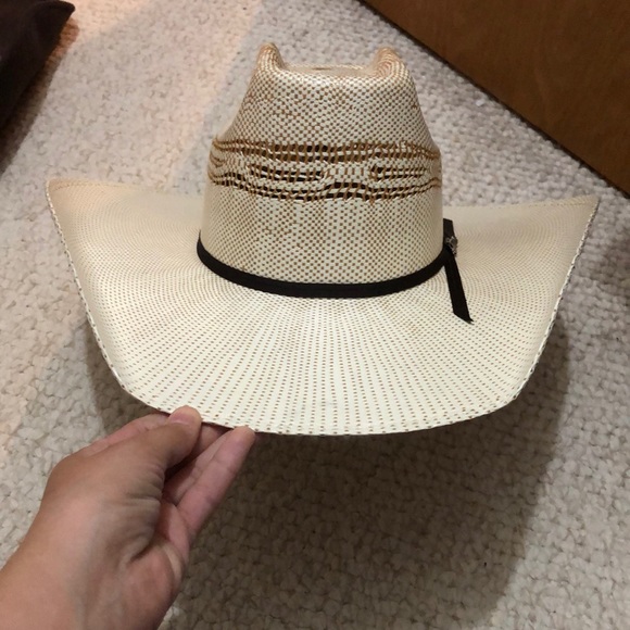 Twister Accessories - Twister Cowgirl Hat PRICE FIRM!!LAST CHANCE